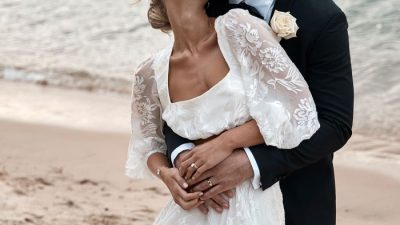 Wedding dress for the beach